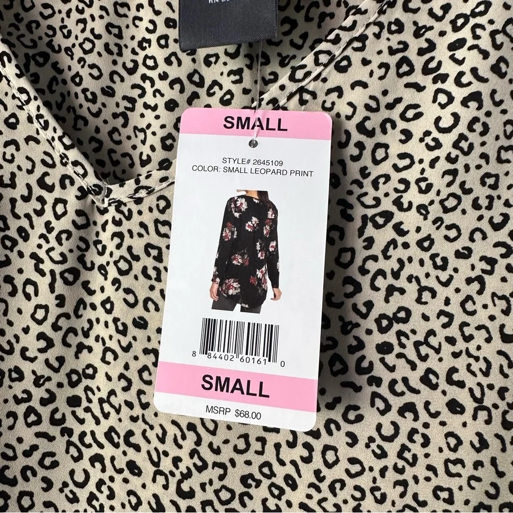 Chelsea & Theodore Animal Small Leopard Print Tan Black Blouse Size Small NWT - Picture 3 of 8